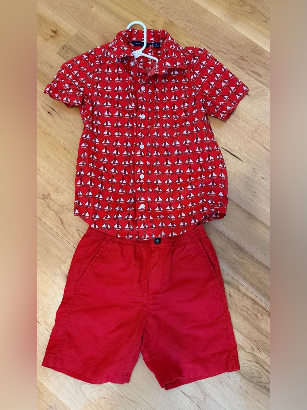Janie and Jack Red Sailboat Print Button-Up Shirt with Red Linen Shorts (size 6)